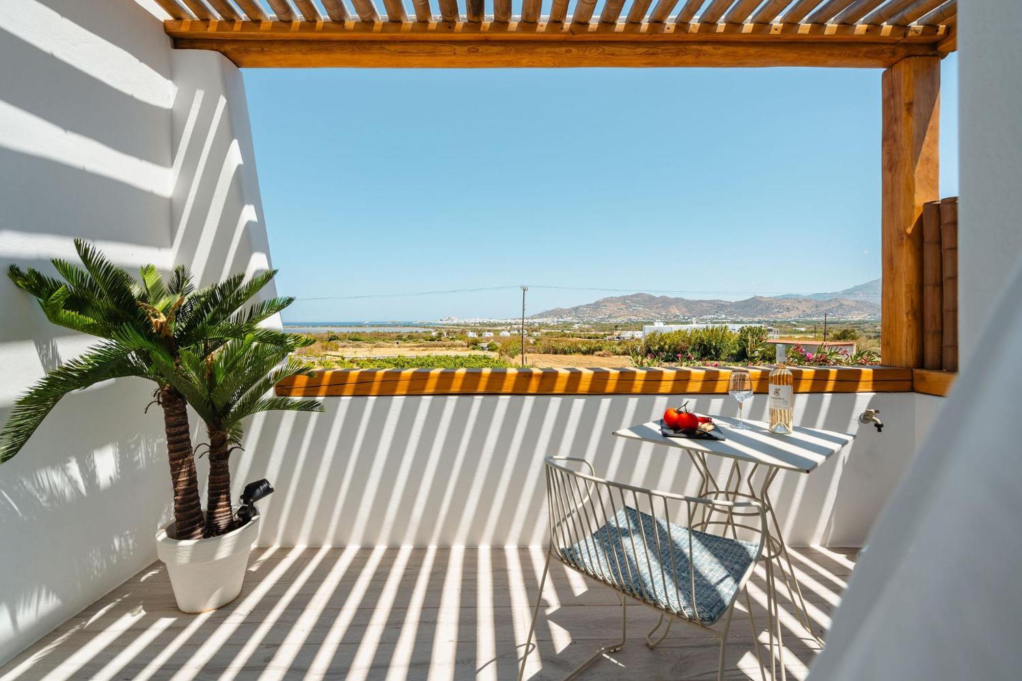 Sunday Luxury Suites Agia Anna (Naxos) Exterior foto